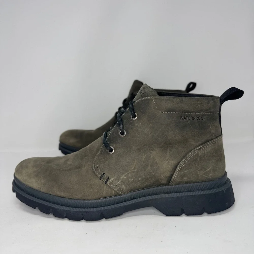 Sperry padded metal